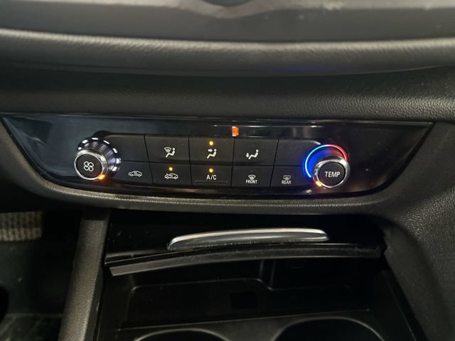 Used 2018 Buick Regal Preferred FWD image 17