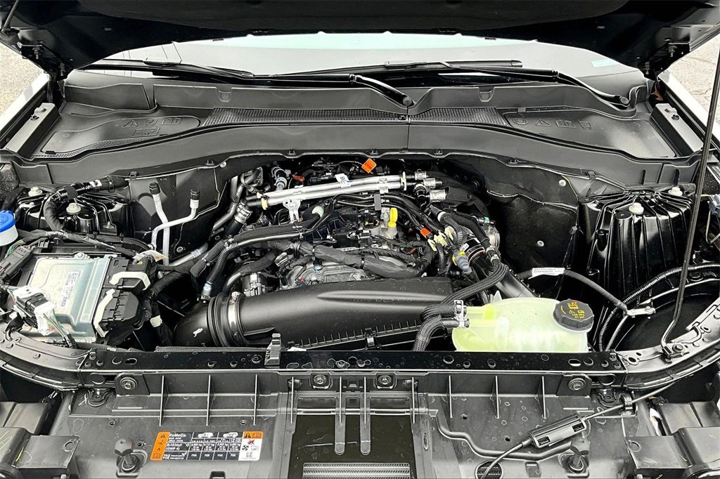 New 2026 Ford Explorer Active w/ Active Comfort Package image 12