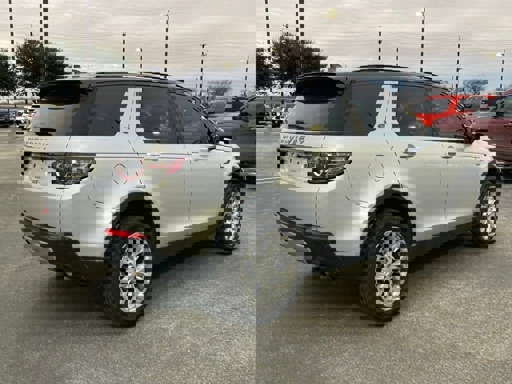 Used 2019 Land Rover Discovery Sport HSE image 5