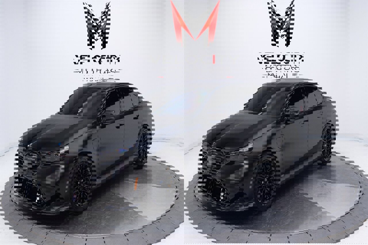 Used 2025 BMW M5 w/ Carbon Package image 10