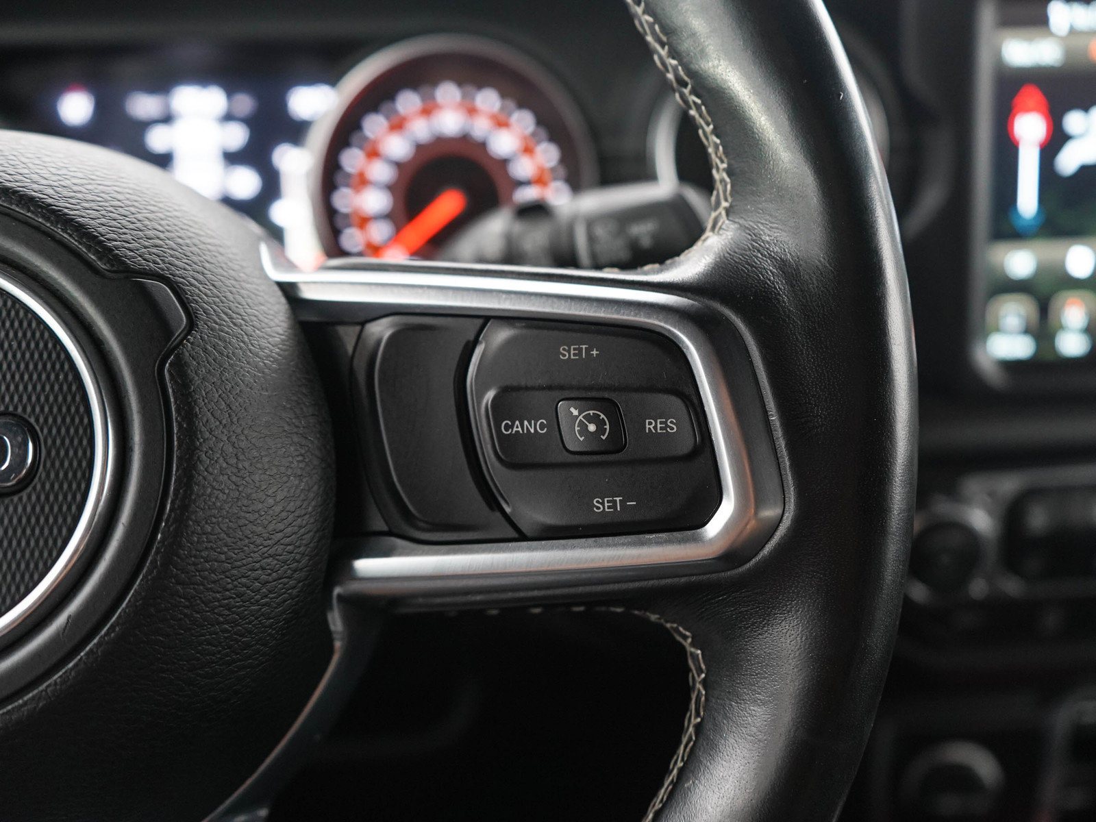 Used 2020 Jeep Wrangler Unlimited Sahara AWD/4WD image 26