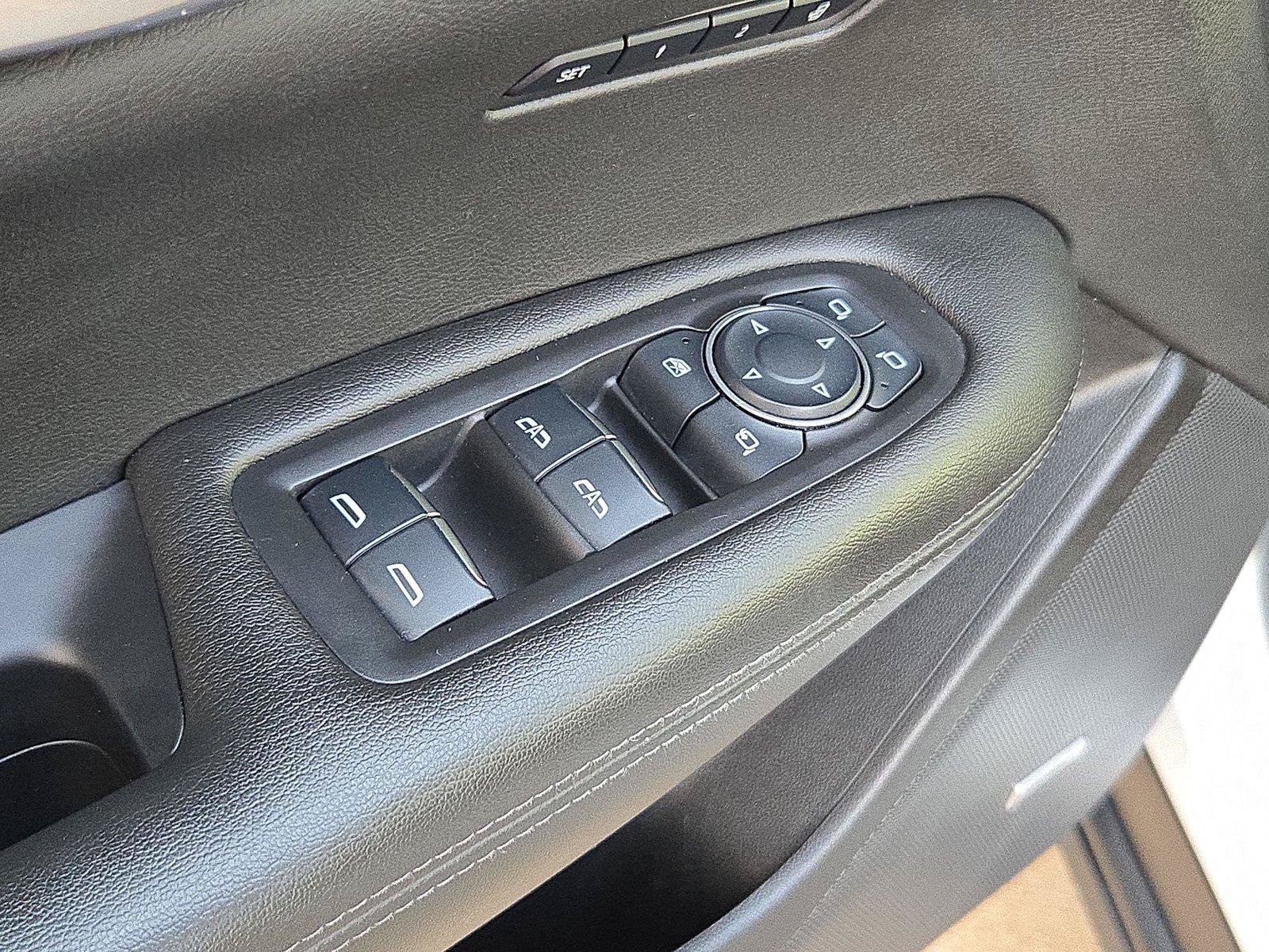 Used 2023 Cadillac XT6 Luxury FWD image 25