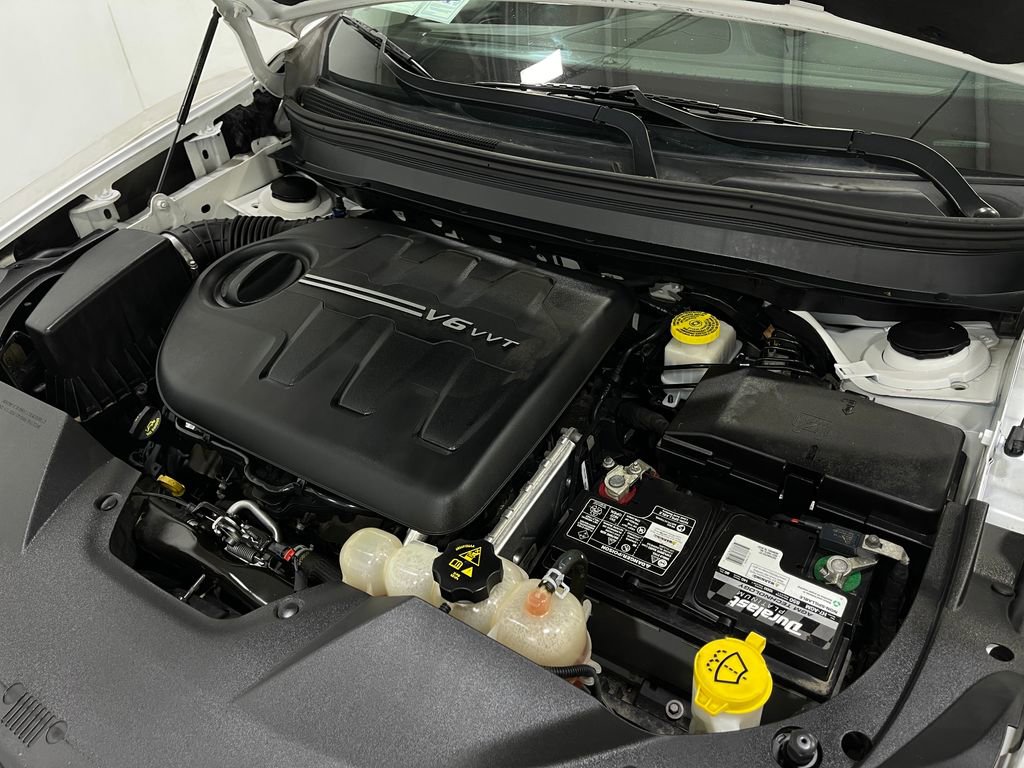 Used 2019 Jeep Cherokee Limited w/ Luxury Group image 28