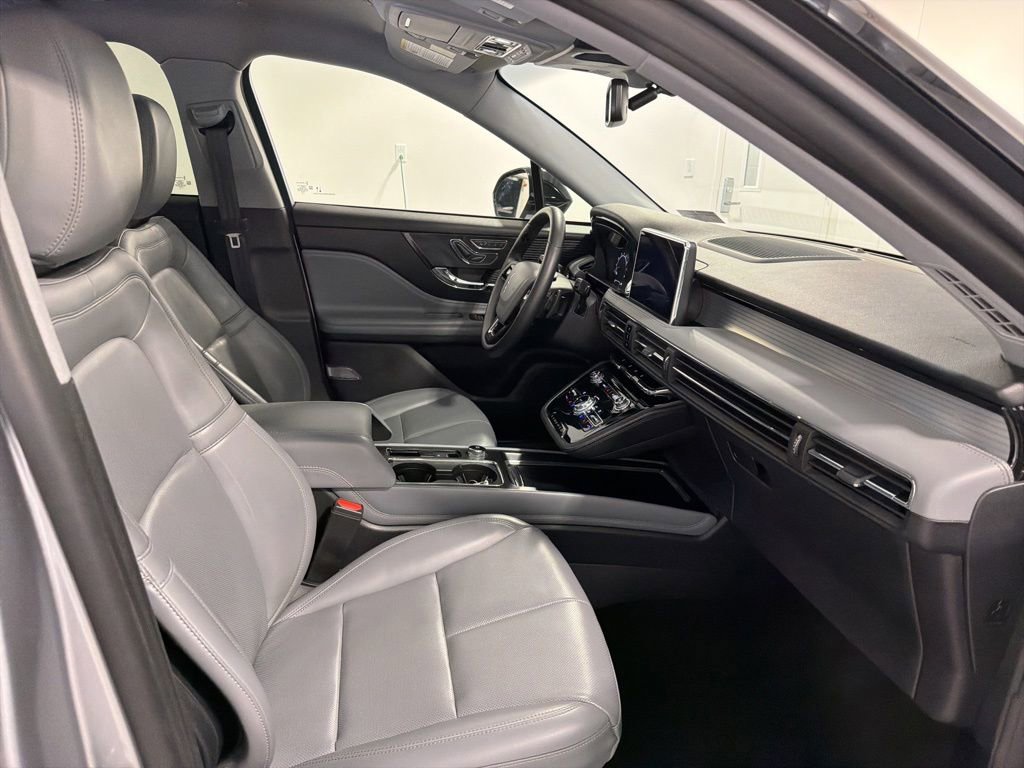 Used 2022 Lincoln Corsair AWD w/ Equipment Group 101A image 24