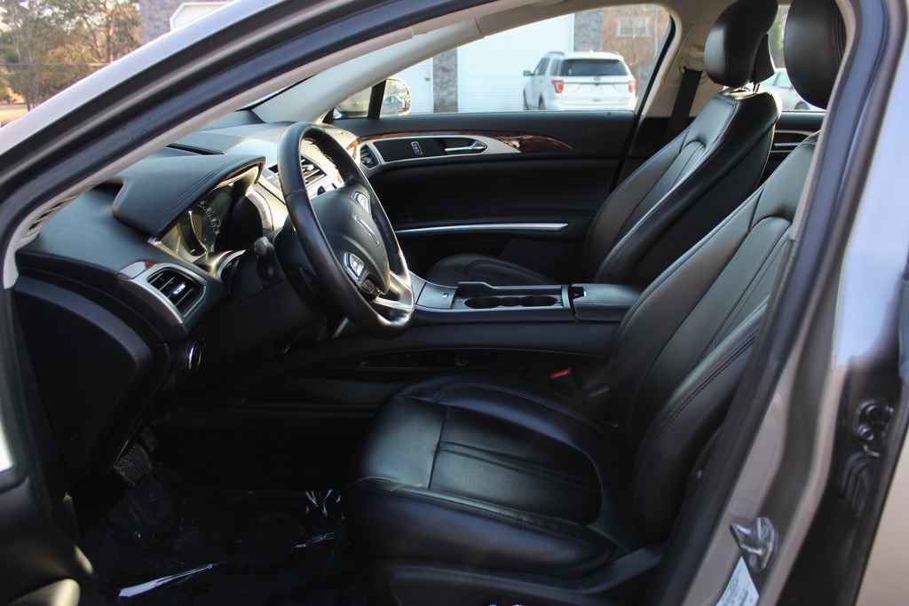 Used 2016 Lincoln MKZ AWD image 24