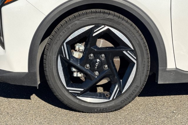 Certified 2025 Kia K4 EX FWD image 33
