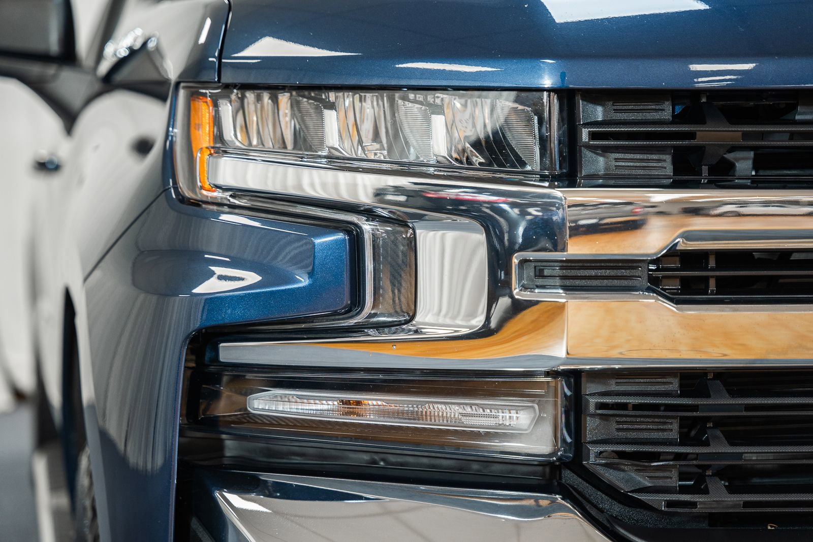Used 2020 Chevrolet Silverado 1500 LT w/ All-Star Edition AWD/4WD image 17