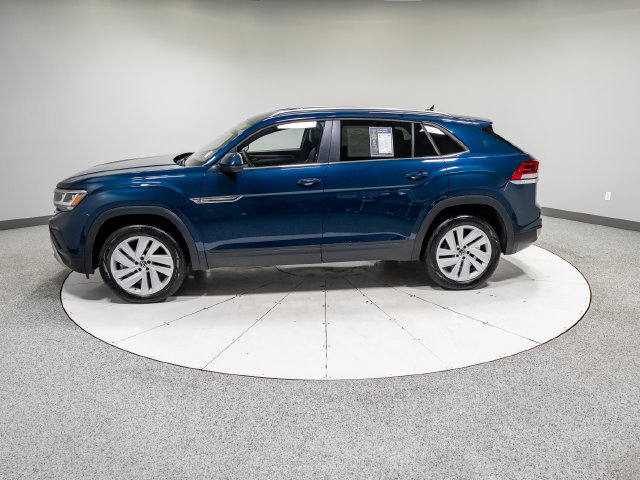 Used 2023 Volkswagen Atlas Cross Sport SE AWD/4WD image 32
