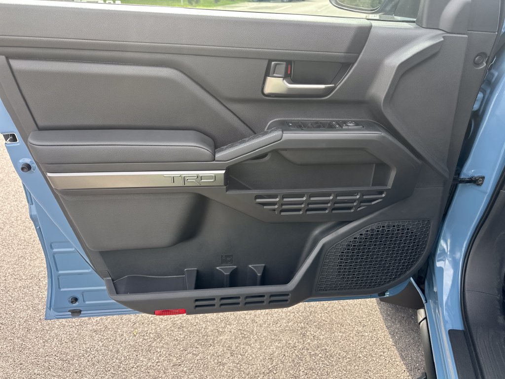 New 2026 Toyota Tacoma TRD Off-Road AWD/4WD image 15
