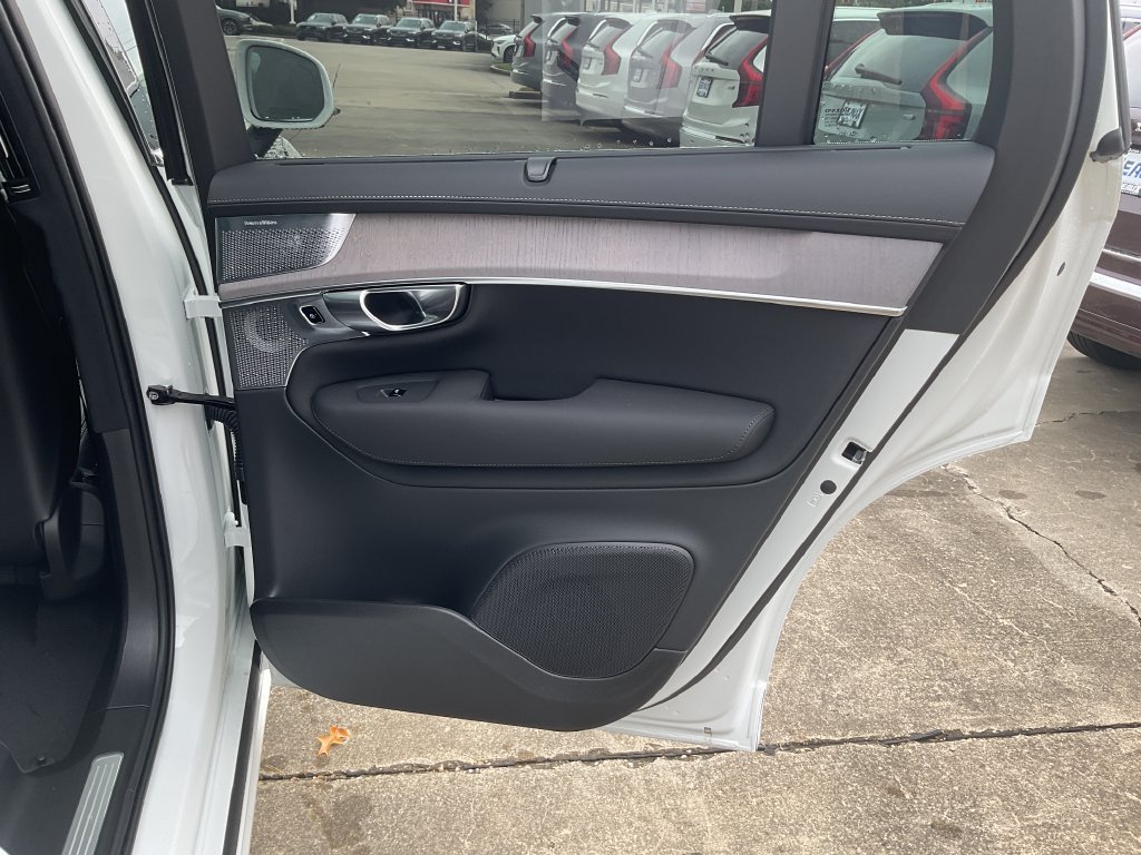 New 2027 Volvo XC90 B6 Ultra AWD/4WD image 16