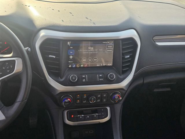 Used 2023 GMC Acadia SLE image 17