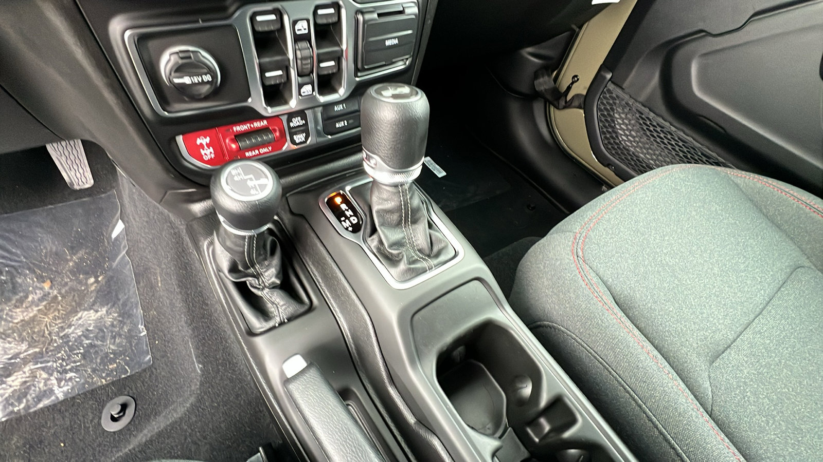 New 2026 Jeep Wrangler Unlimited Rubicon image 25