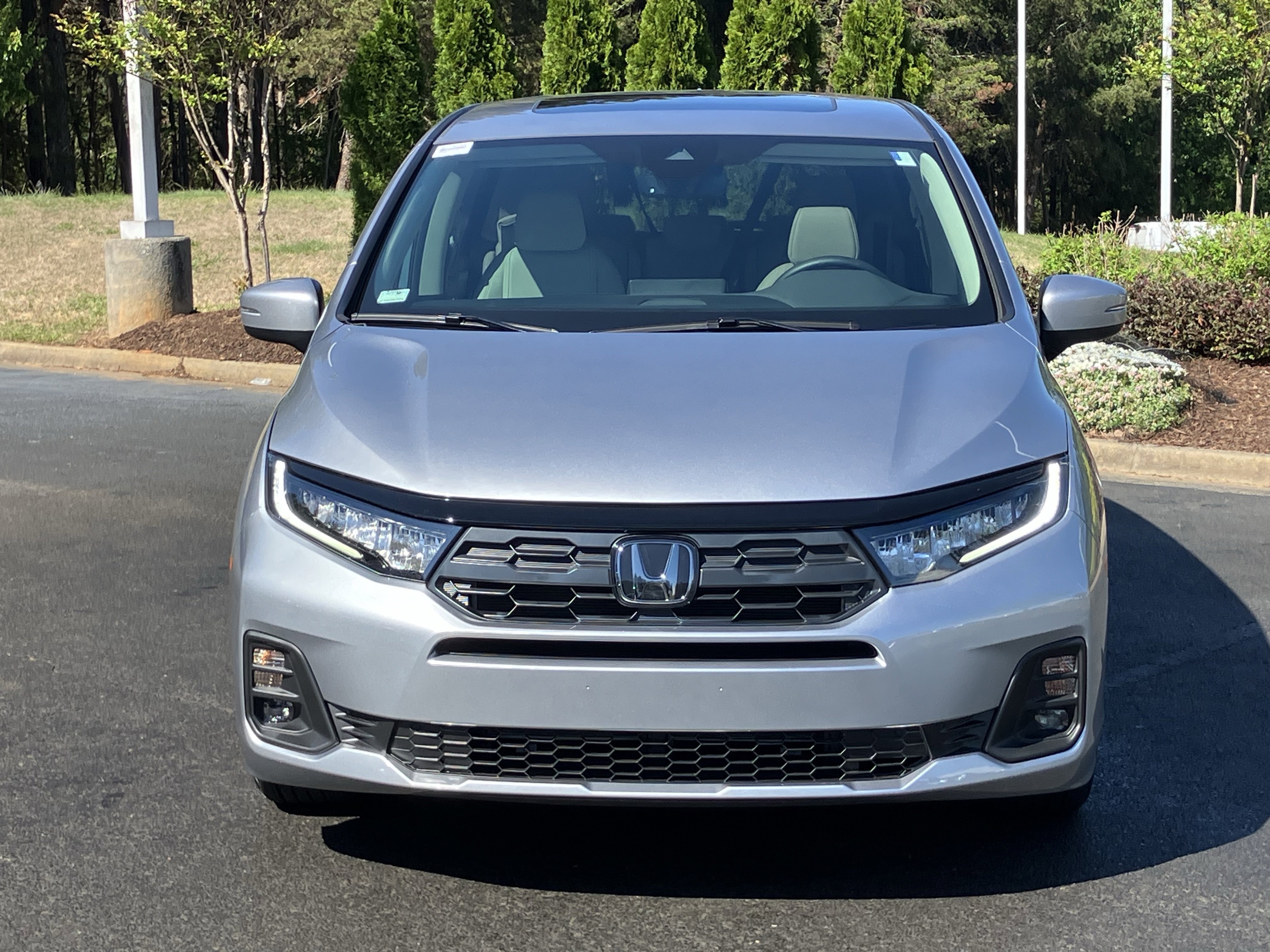Certified 2026 Honda Odyssey EX-L image 3