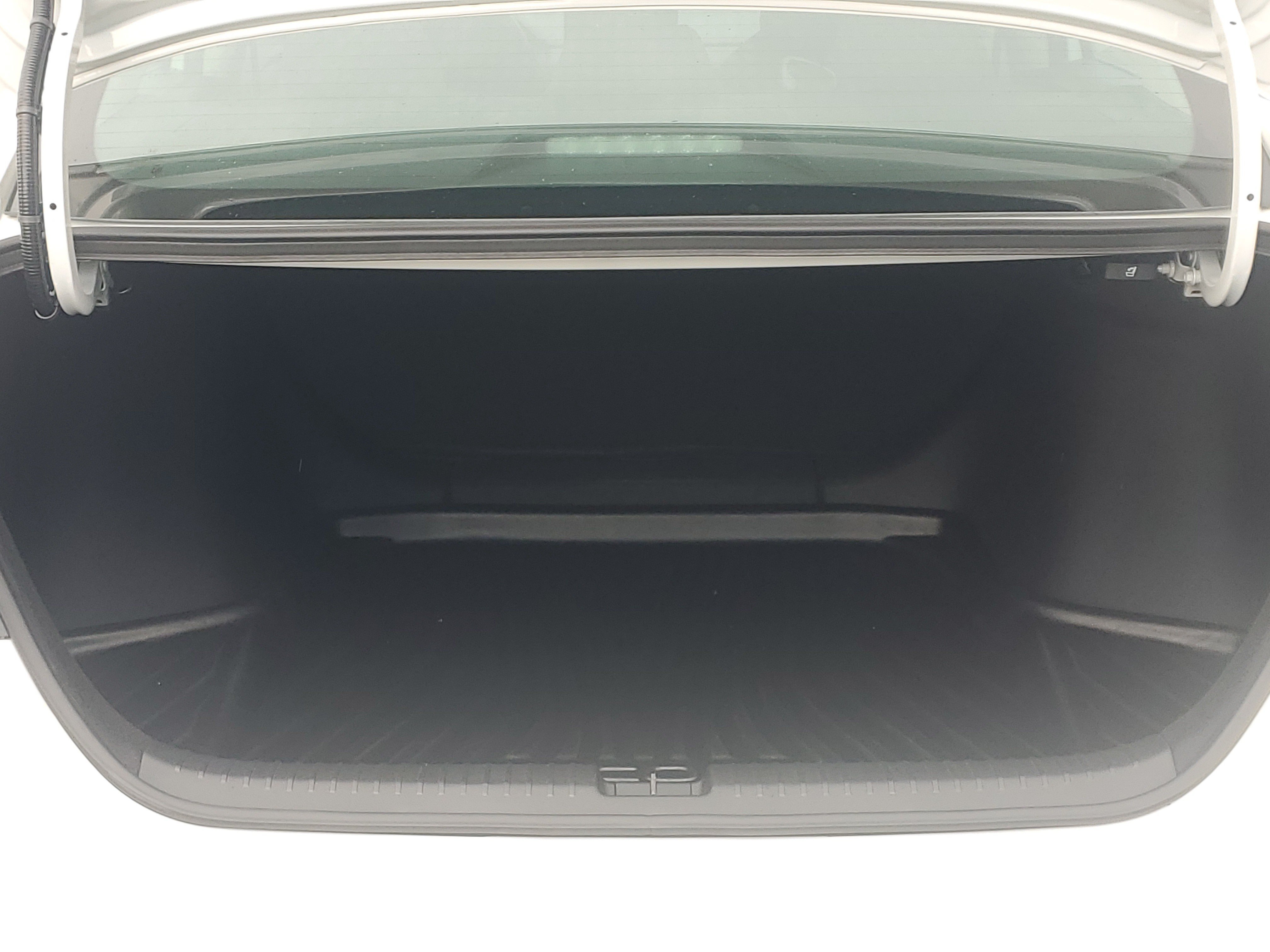 Certified 2025 Honda Accord LX image 9