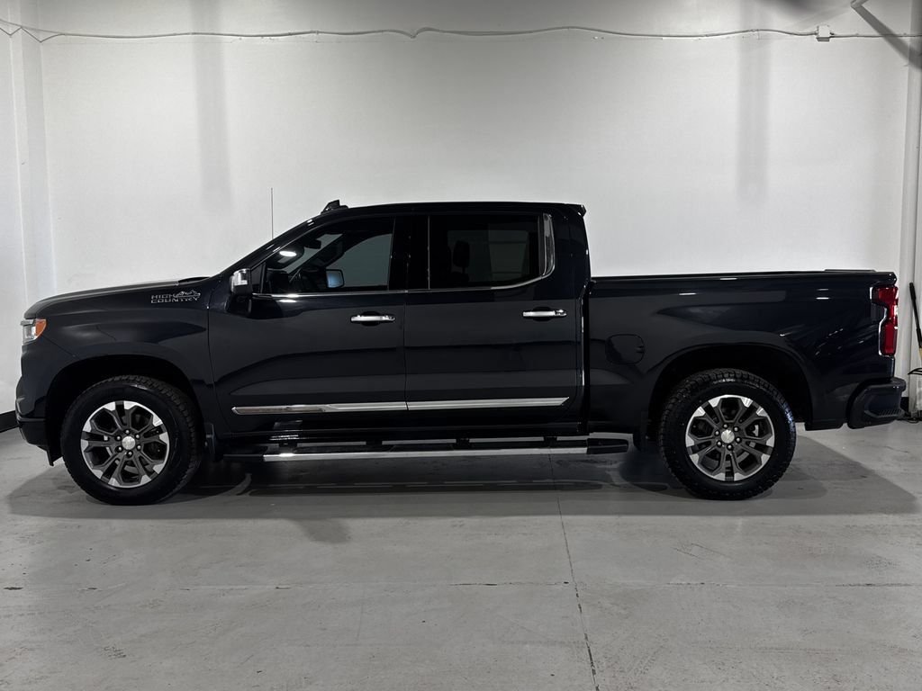 Used 2022 Chevrolet Silverado 1500 High Country w/ Z71 Off-Road Package AWD/4WD image 15