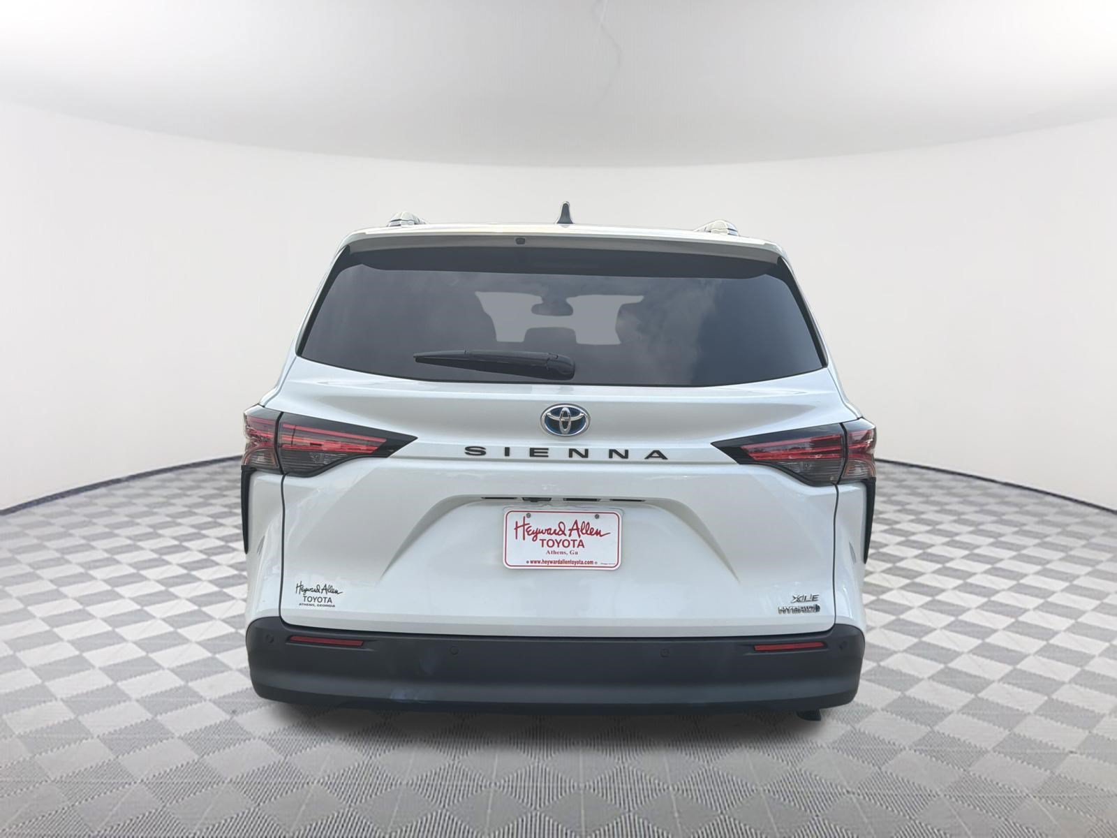 Used 2022 Toyota Sienna XLE FWD image 15