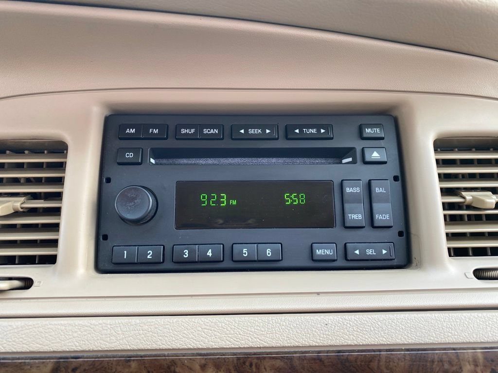 Used 2011 Mercury Grand Marquis LS RWD image 18