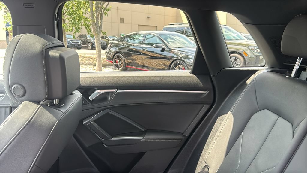 Used 2020 Audi Q3 2.0T Premium Plus AWD/4WD image 25