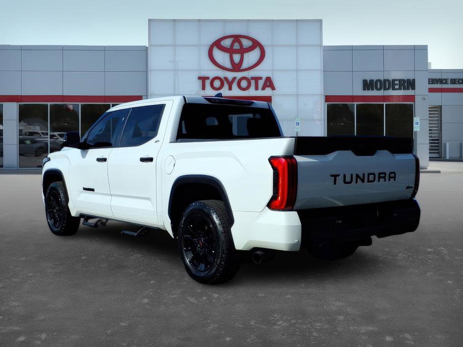 Used 2022 Toyota Tundra SR5 w/ Convenience Package image 4