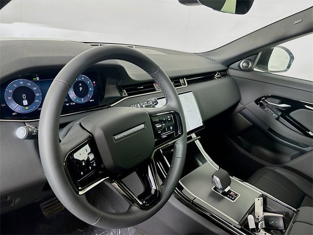 Used 2026 Land Rover Range Rover Evoque S image 9
