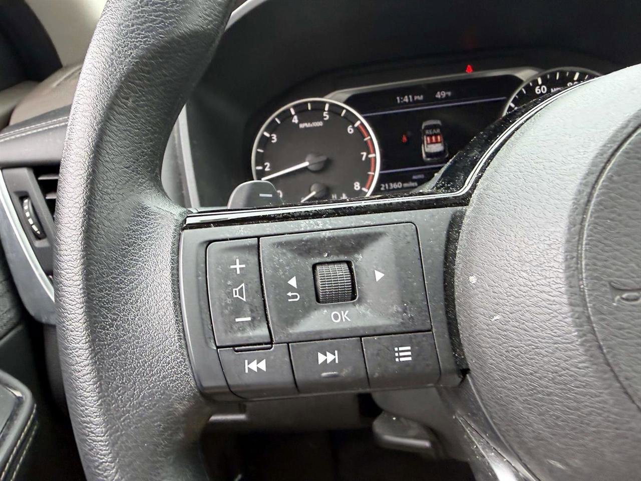 Used 2023 Nissan Rogue SV AWD/4WD image 30