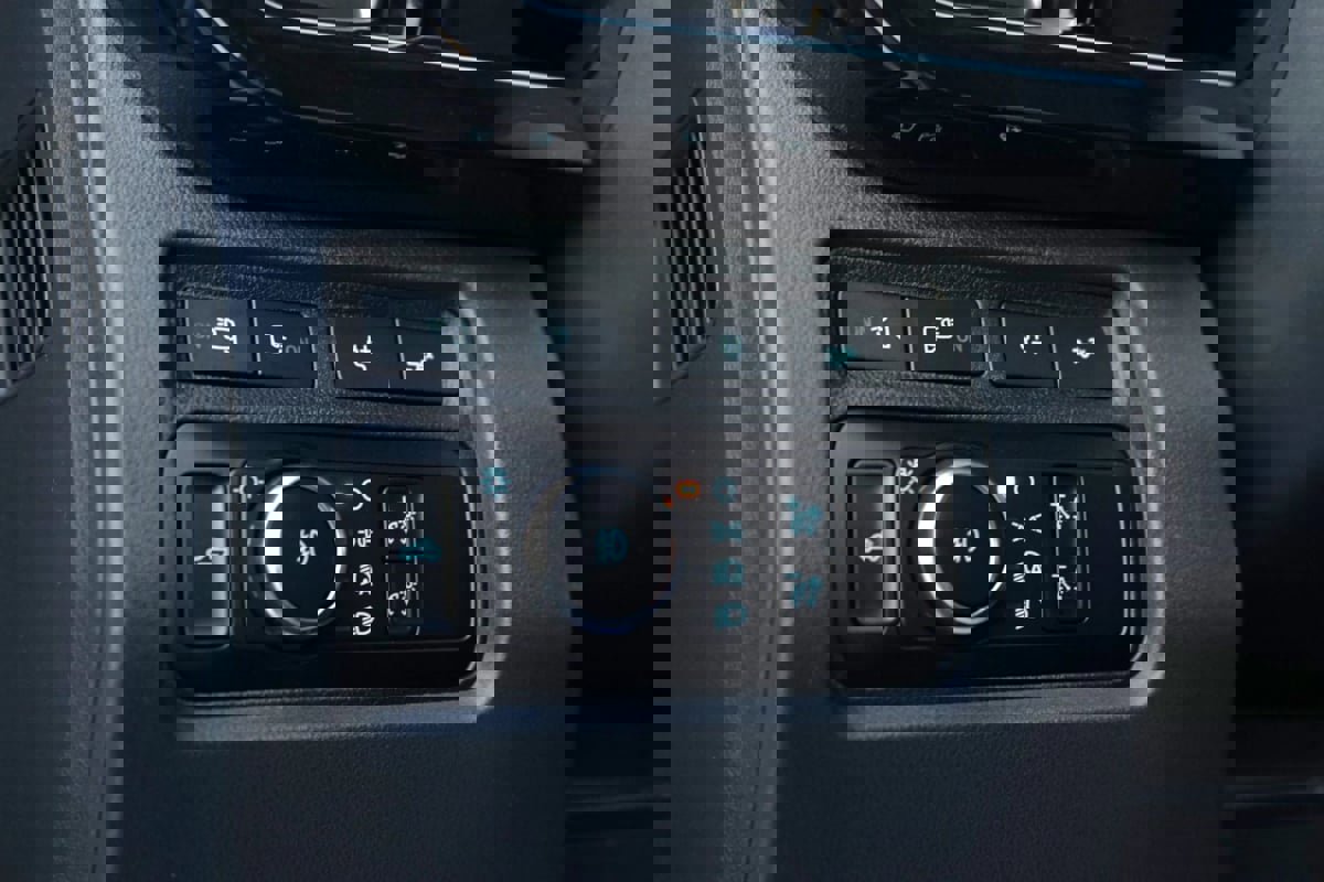 Used 2023 Ford F250 Lariat image 22