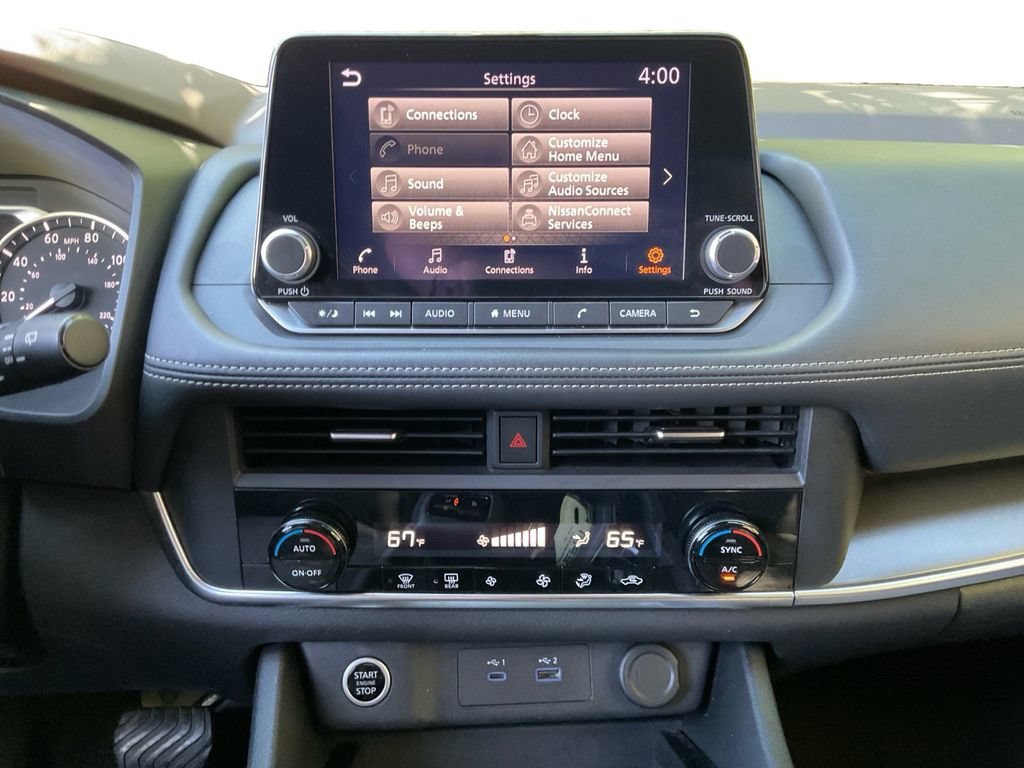 Used 2023 Nissan Rogue SV AWD/4WD image 12
