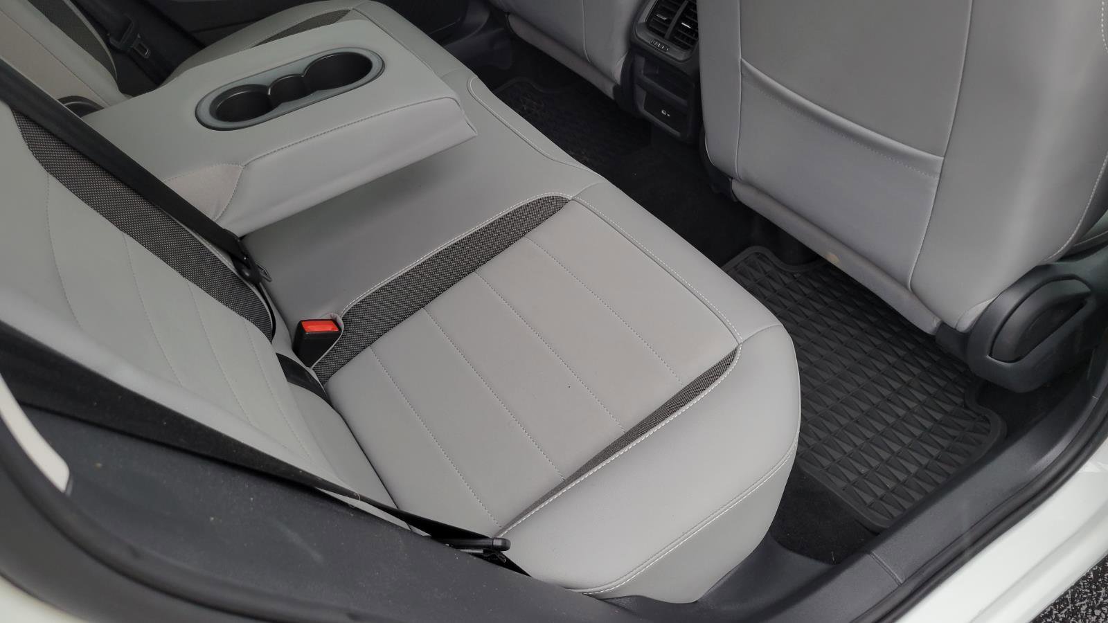 Used 2022 Volkswagen Taos SE w/ Panoramic Sunroof Package image 40