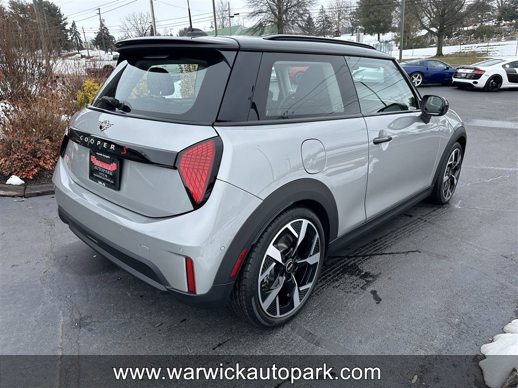 Used 2025 MINI Cooper S image 13