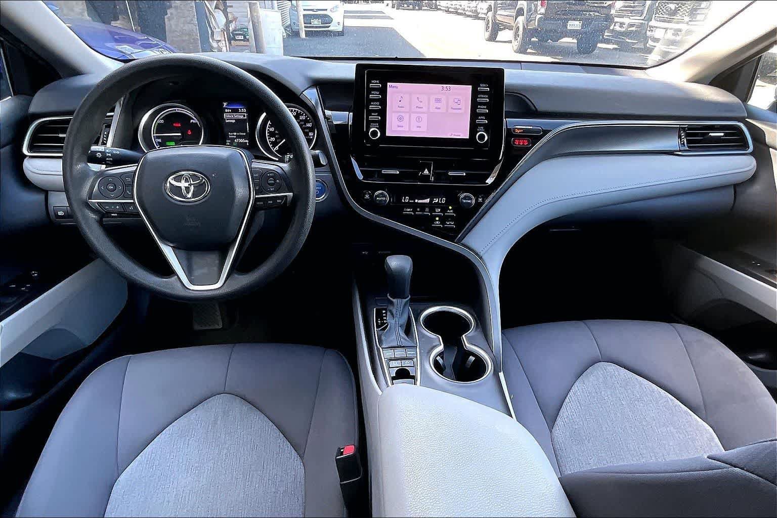 Used 2021 Toyota Camry LE FWD image 10