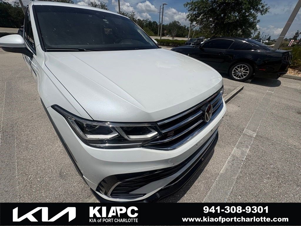 Used 2022 Volkswagen Tiguan SEL R-Line AWD/4WD image 1