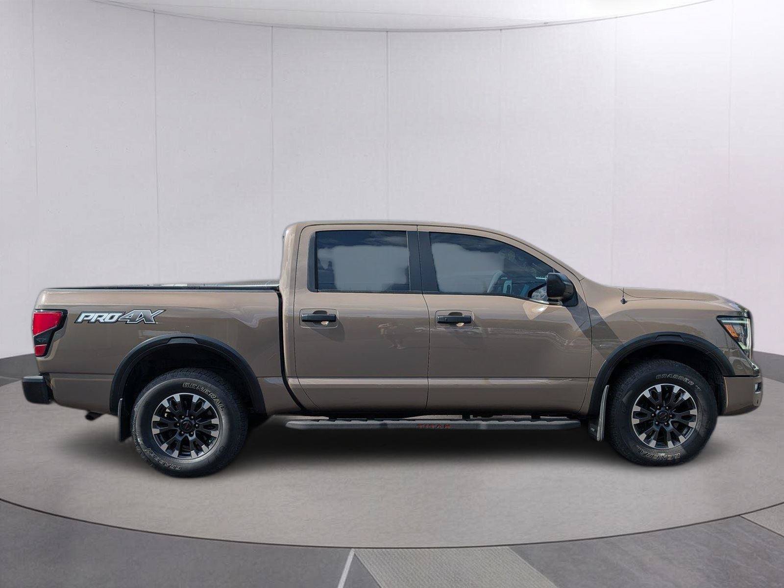 Used 2021 Nissan Titan PRO-4X w/ Pro-4x Utility Package AWD/4WD image 6