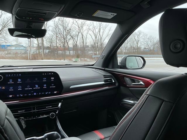 Used 2024 Chevrolet Traverse RS w/ LPO, Floor Liner Package image 30