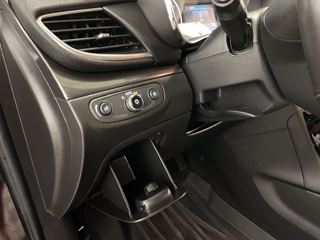 Certified 2018 Buick Encore Preferred FWD image 23