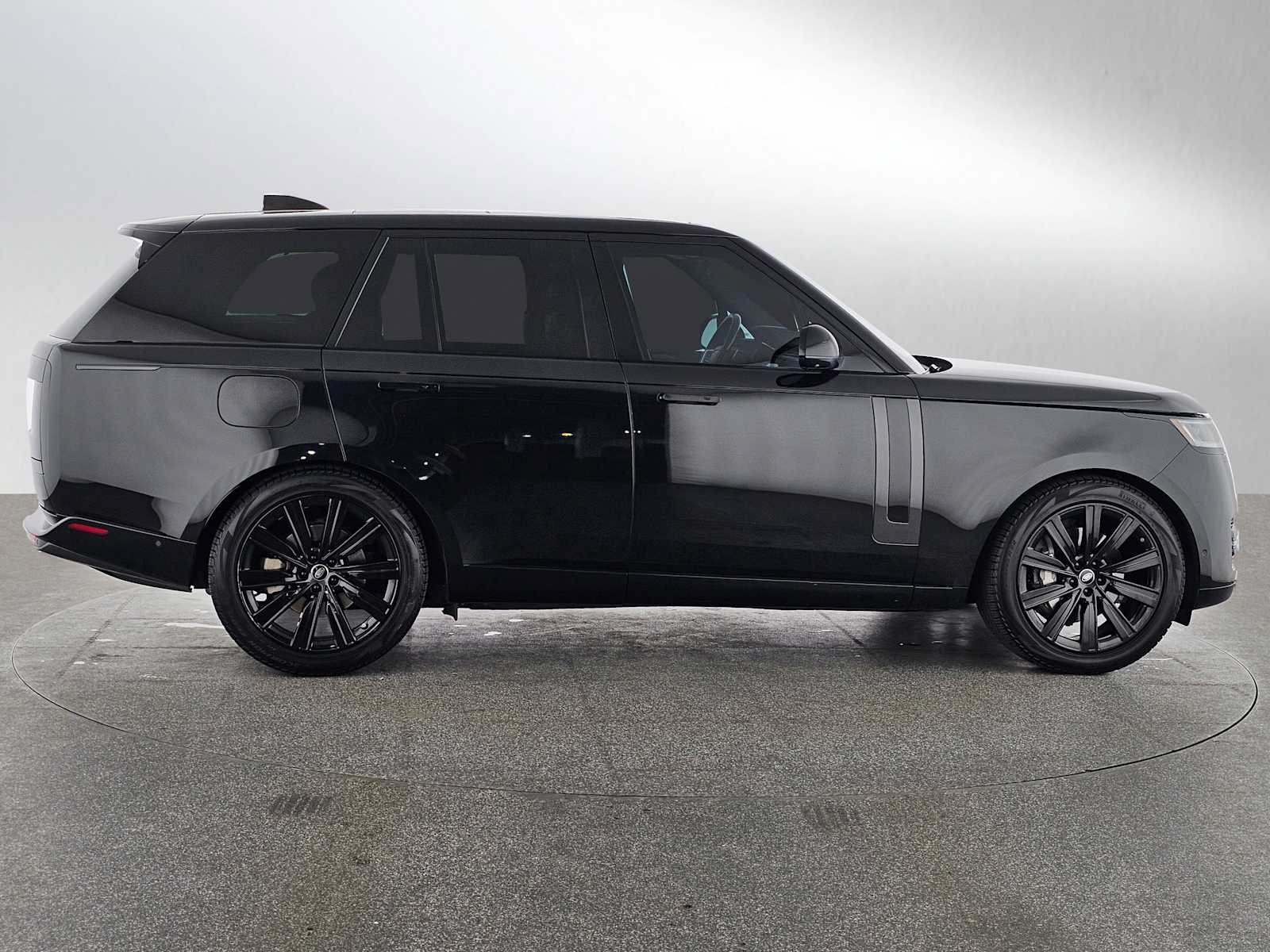 Used 2023 Land Rover Range Rover SE AWD/4WD image 6