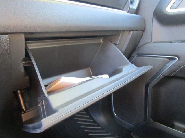 Used 2022 Chevrolet Silverado 1500 LT AWD/4WD image 13