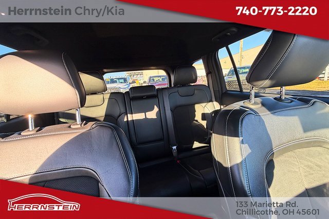 Used 2022 Jeep Grand Cherokee Altitude image 28