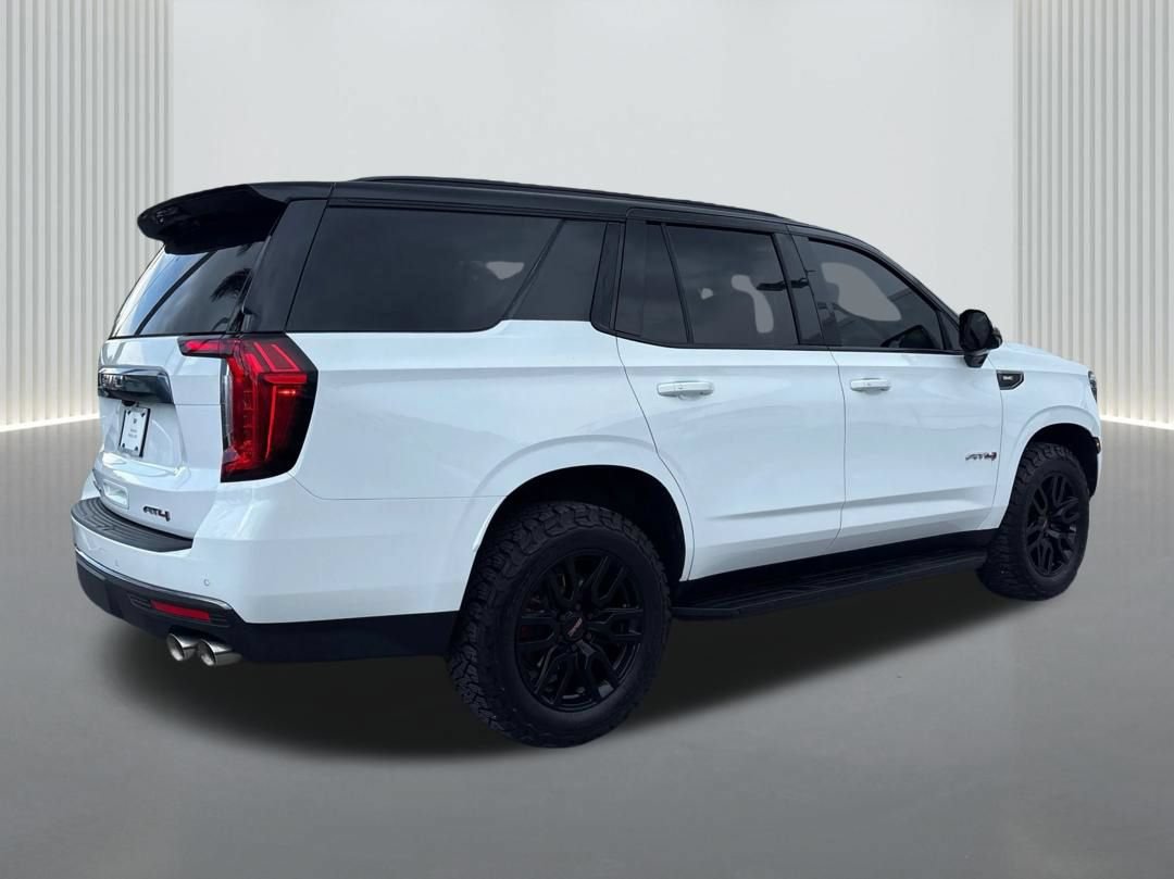 Used 2023 GMC Yukon AT4 w/ Technology Package AWD/4WD image 5