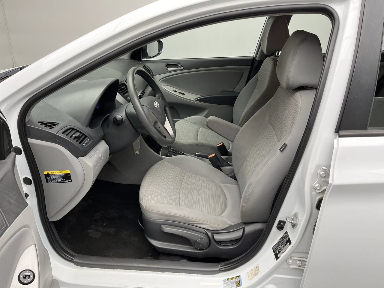 Used 2017 Hyundai Accent SE FWD video 3