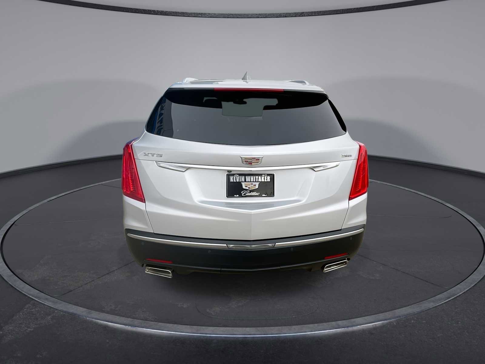 Certified 2017 Cadillac XT5 FWD image 7