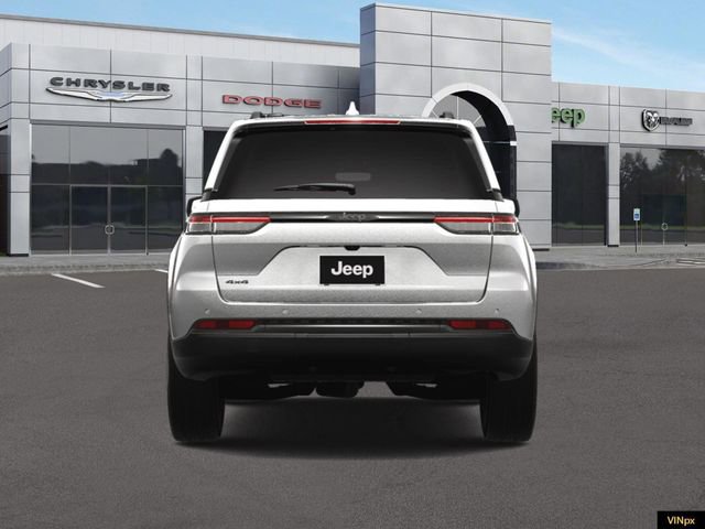 New 2025 Jeep Grand Cherokee Laredo image 6