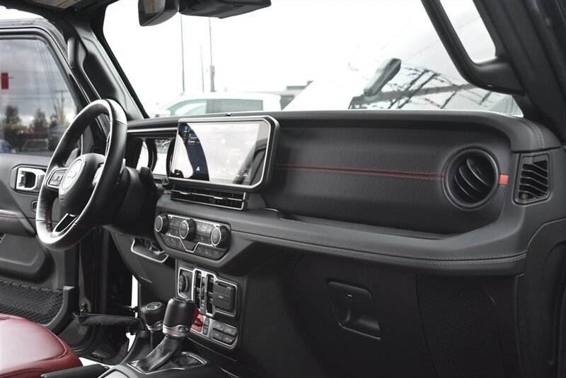 Used 2024 Jeep Wrangler Unlimited Rubicon 392 image 35
