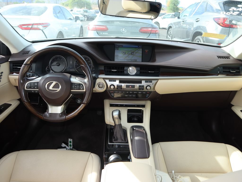 Used 2016 Lexus ES 350 w/ Navigation System Package FWD image 7