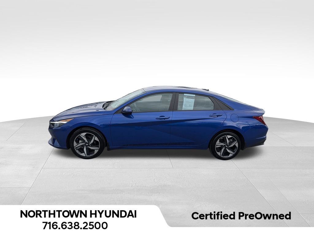 Used 2023 Hyundai Elantra SEL w/ Convenience Package FWD image 3