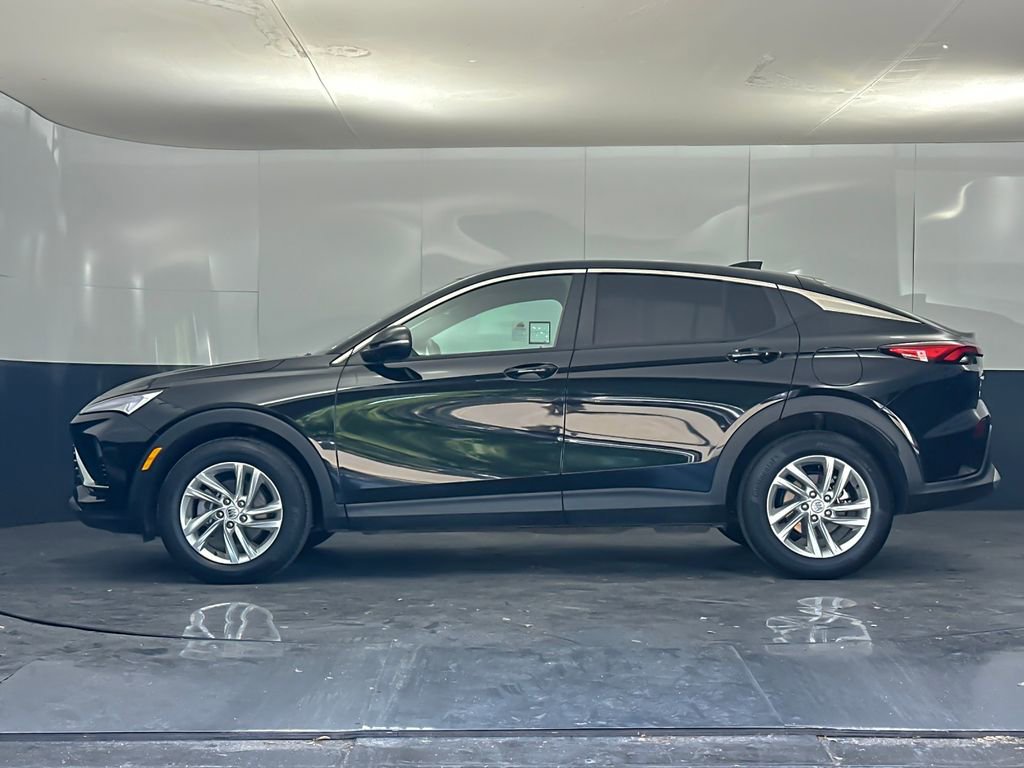 Used 2025 Buick Envista Preferred image 6