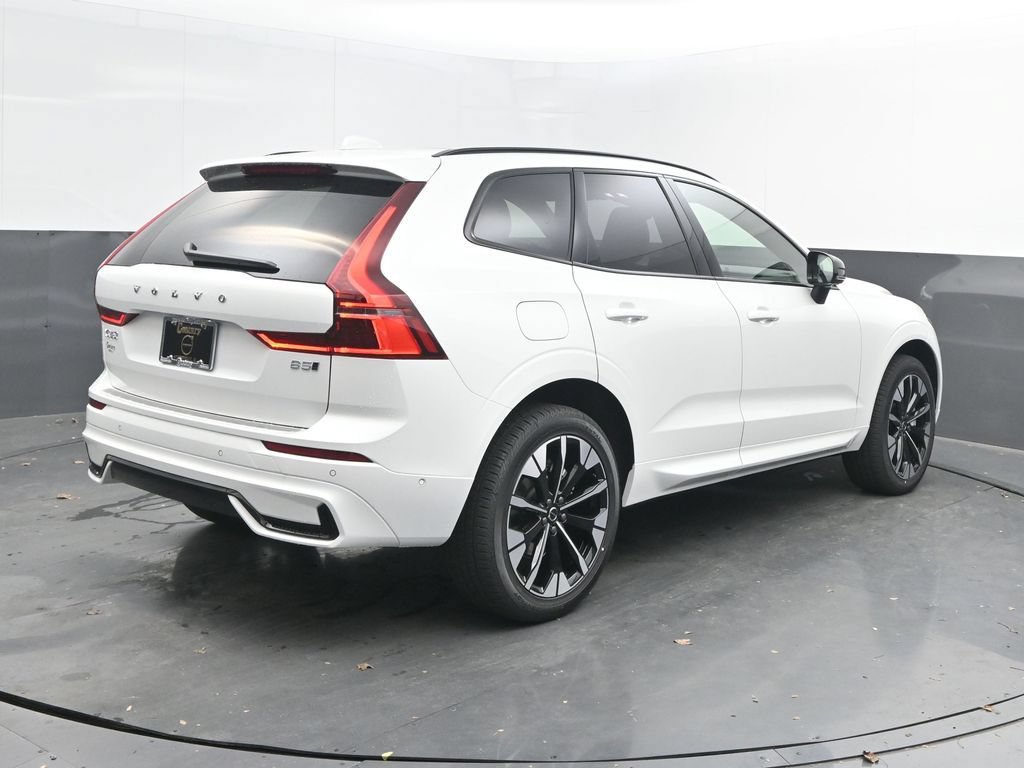 New 2026 Volvo XC60 B5 Plus w/ Protection Package Premier AWD/4WD image 7