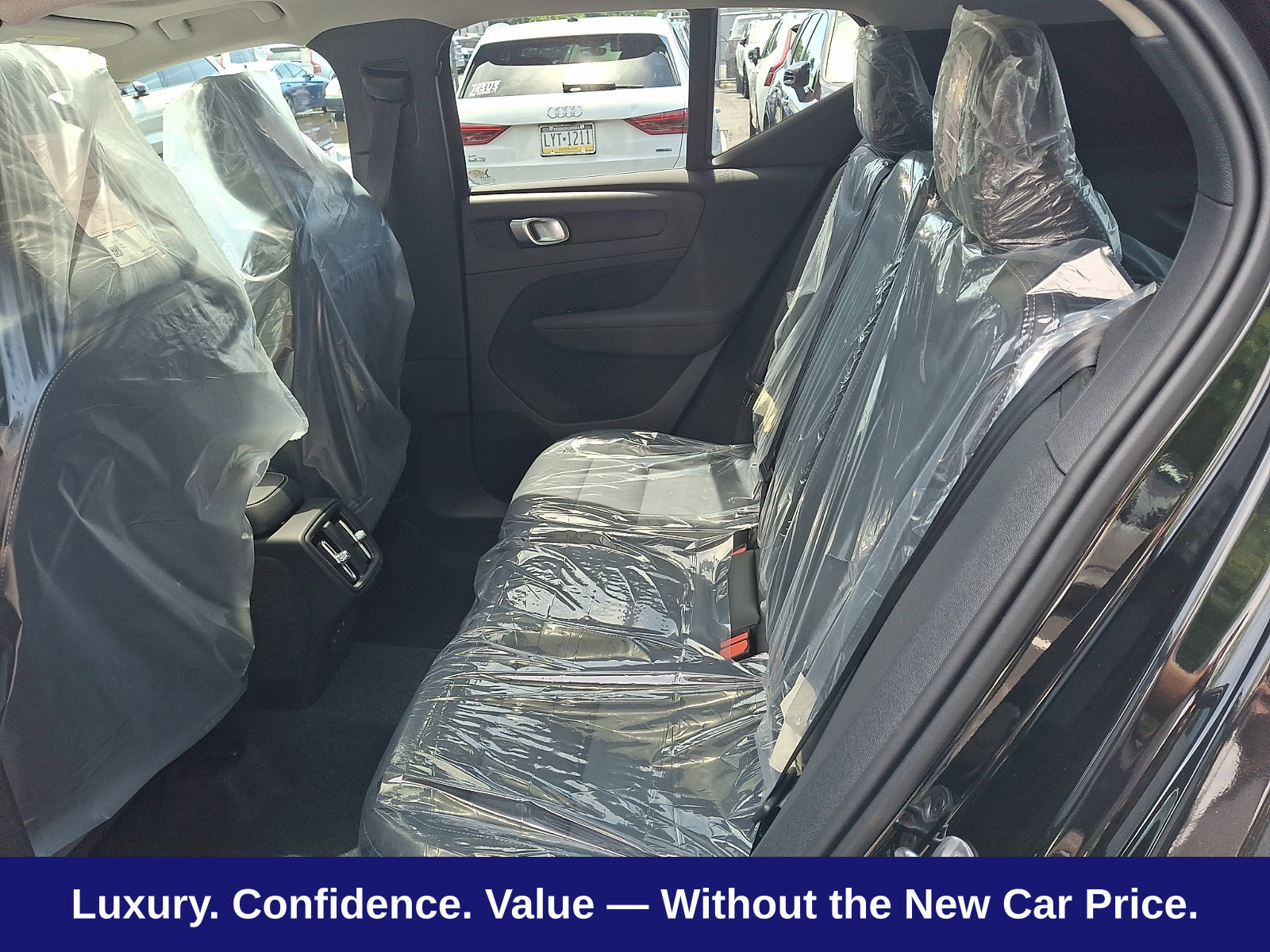 New 2026 Volvo XC40 B5 Ultra w/ Protection Package Premier AWD/4WD image 7