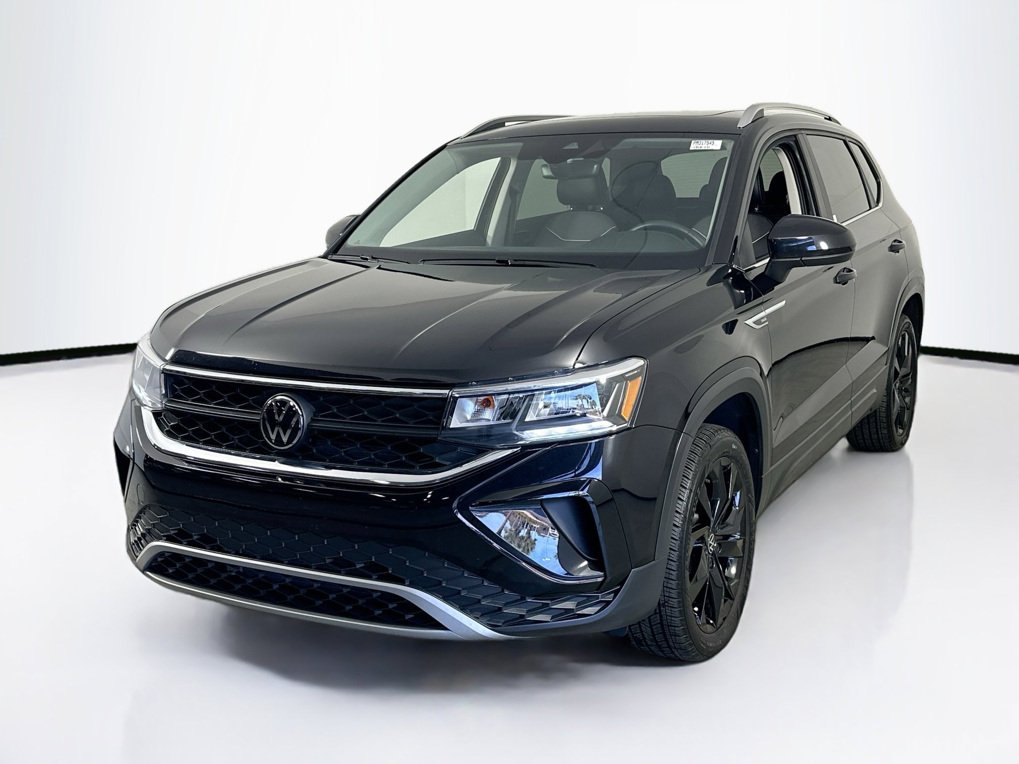 Used 2023 Volkswagen Taos SE image 1