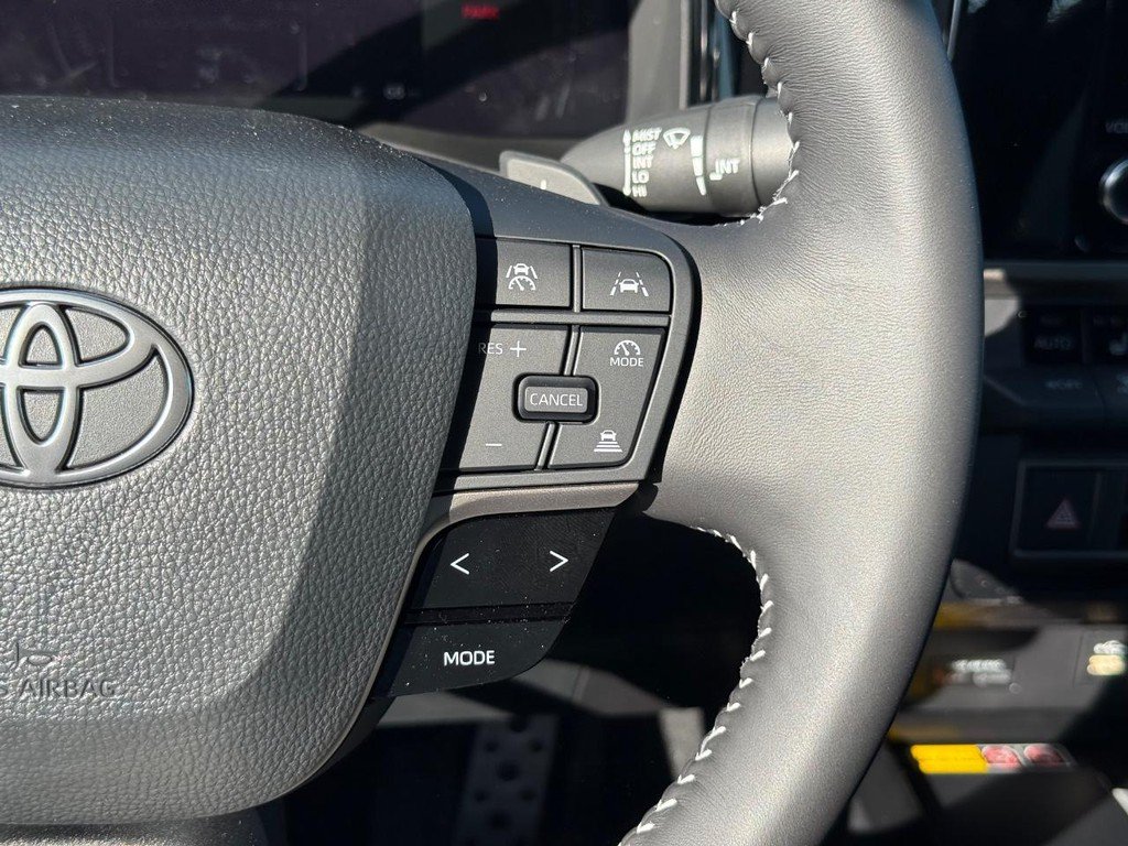 New 2026 Toyota Camry Hybrid w/ Convenience Package FWD image 16