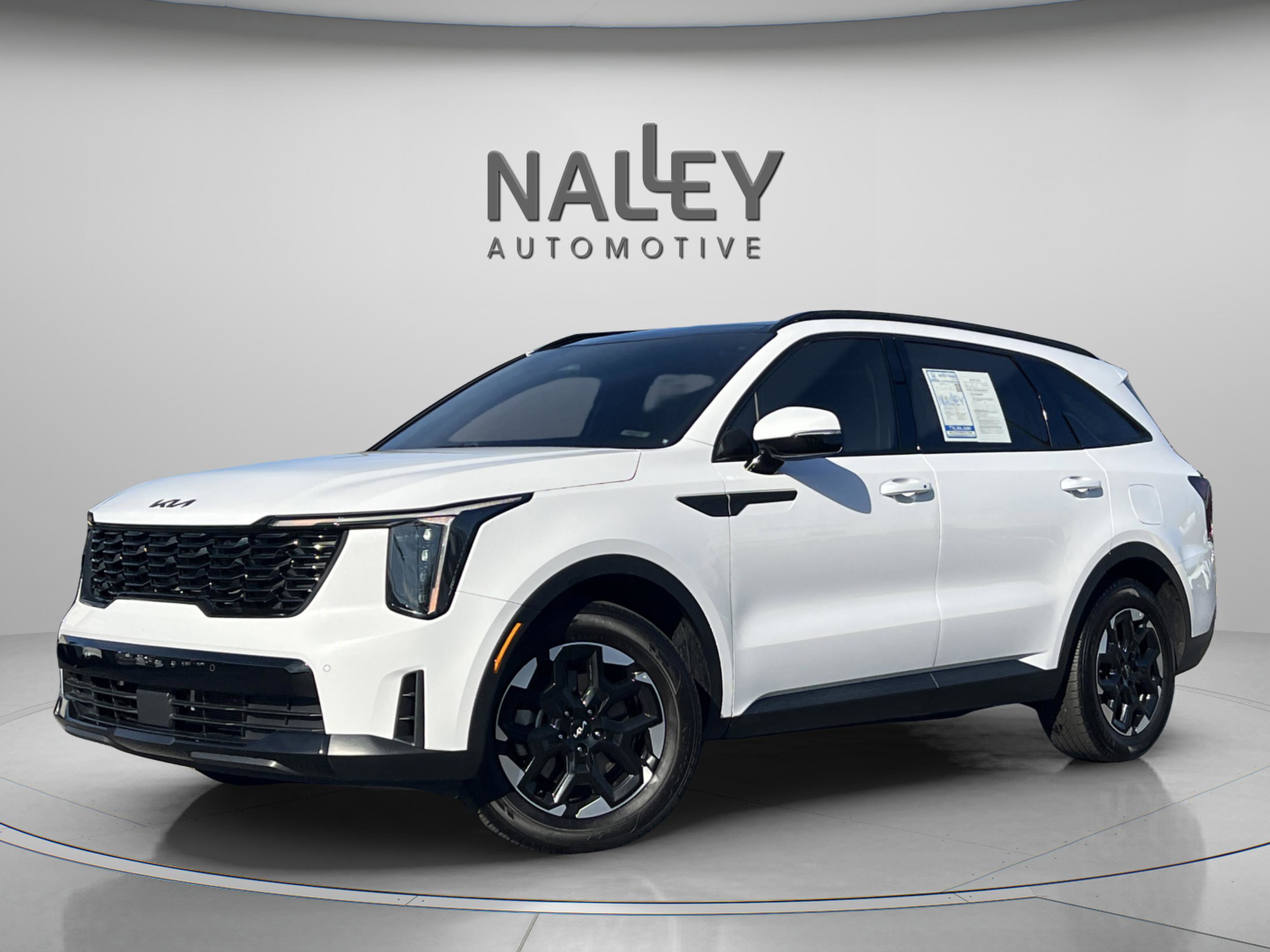 Used 2024 Kia Sorento S w/ Panoramic Sunroof Package